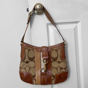 COACH Hampton Clasp Closure Brown Leather Shoulder Bag